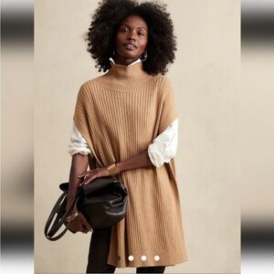 Mock-Neck knit poncho